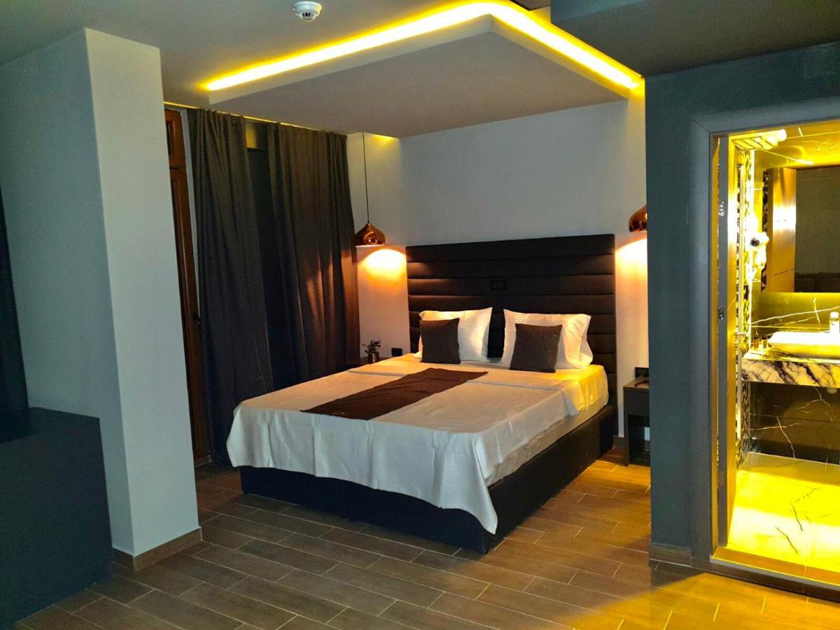 International Palace Veles Luaran gambar