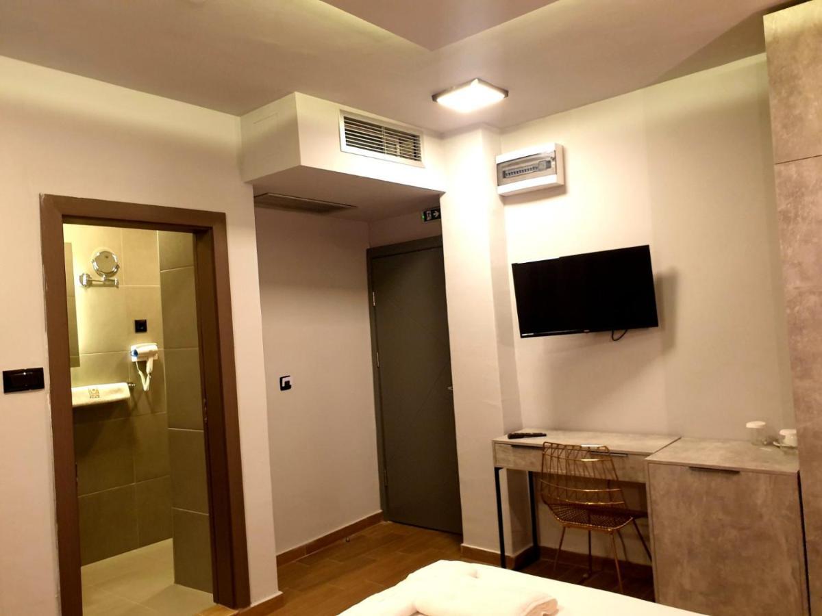 International Palace Veles Luaran gambar