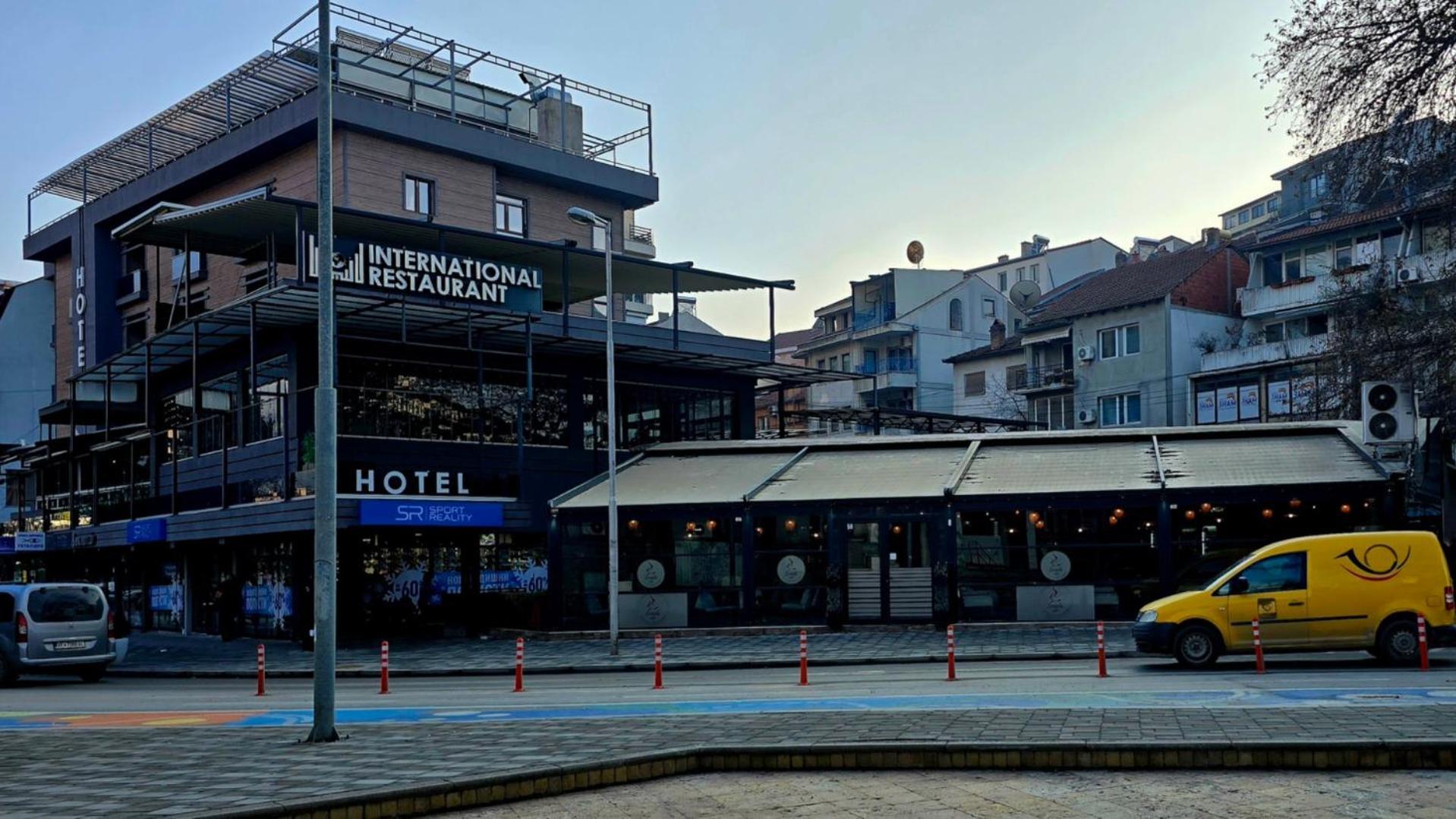 International Palace Veles Luaran gambar